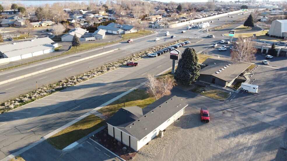 More Photos Of 2427 W Falls Ave, Kennewick Medical For Lease