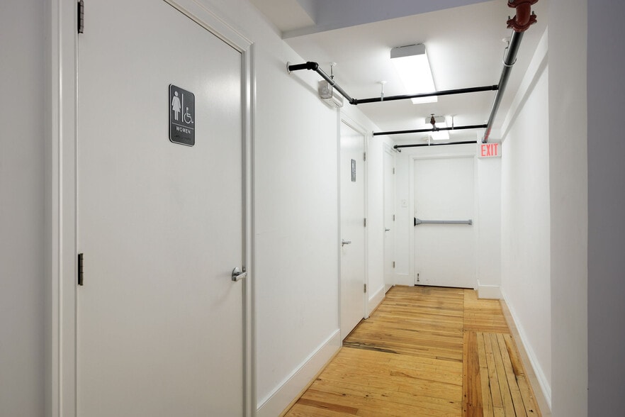 More Photos Of 105 E Broad St, Richmond Apartments For Lease