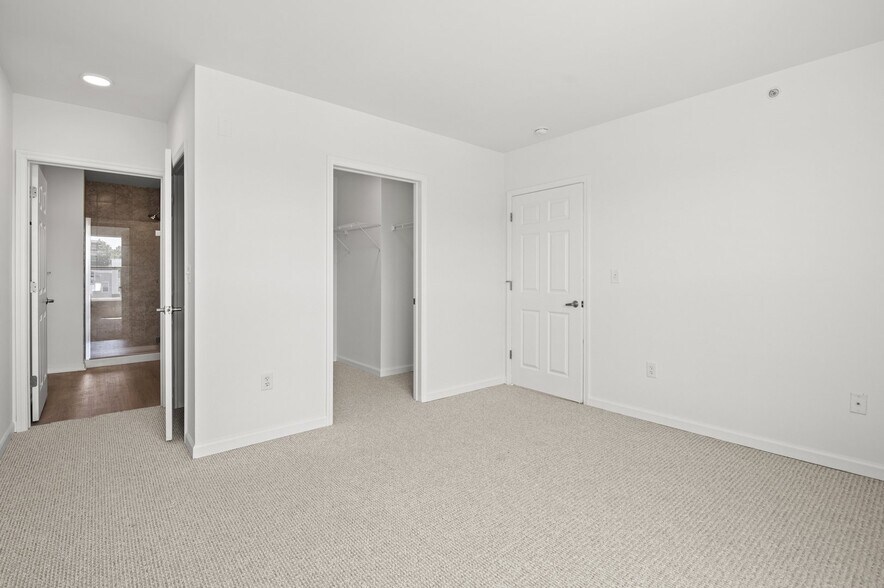 More Photos Of 2113 Ellsworth Blvd, Malta Multifamily For Sale