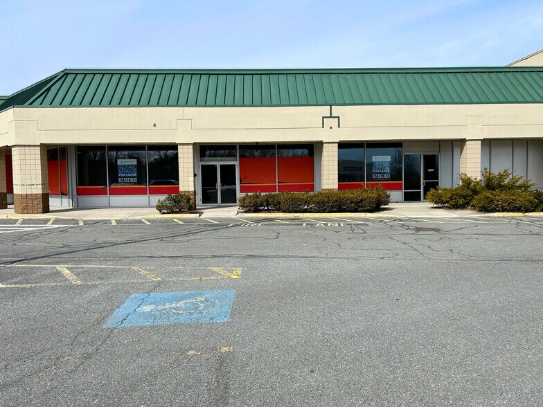 More Photos Of 8-10 Newbury St, Danvers Unknown For Lease