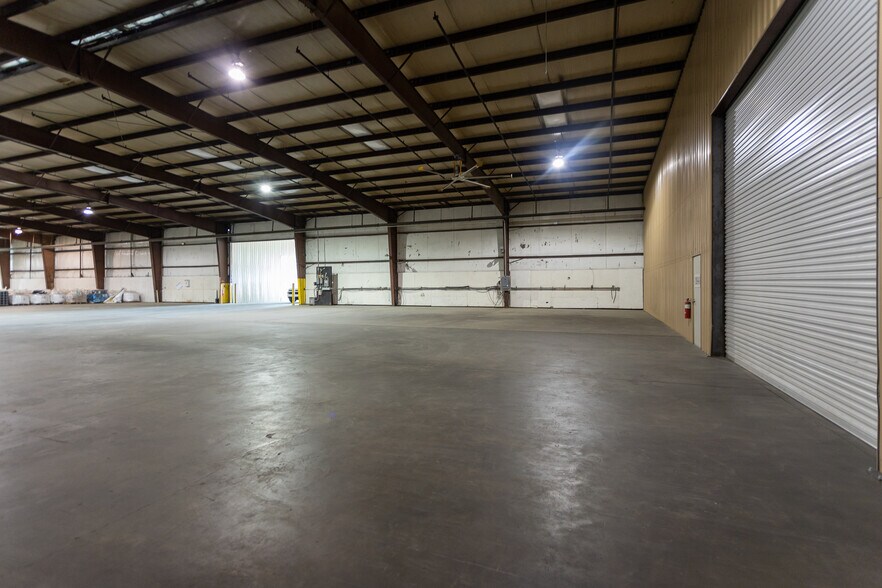 More Photos Of 1209 W Market St, Smithfield Industrial For Sale
