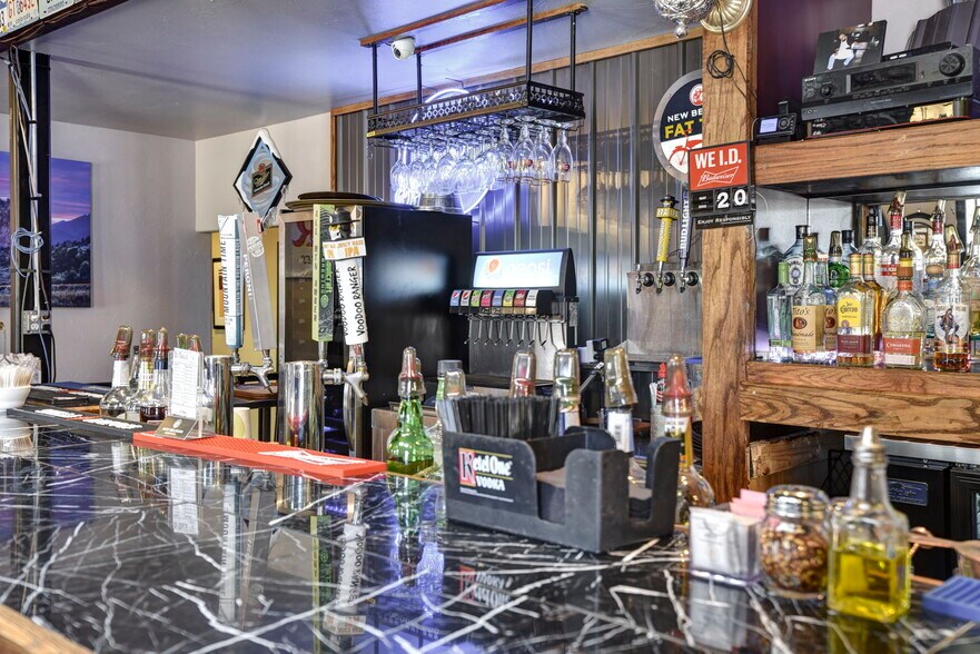 More Photos Of 231 Main St, Canon City Restaurant For Lease
