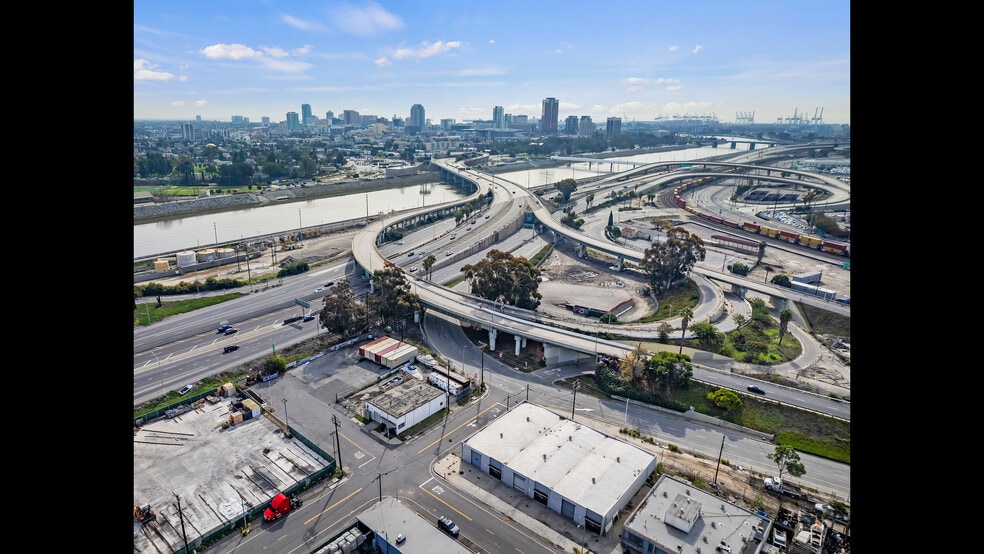 More Photos Of 1290 W 11th St, Long Beach Warehouse For Sale