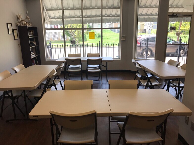 More Photos Of 592-594 N 2nd St, Memphis Freestanding For Sale