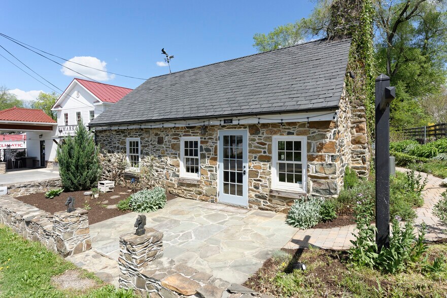 More Photos Of 9030 John S Mosby Hwy, Upperville Freestanding For Lease