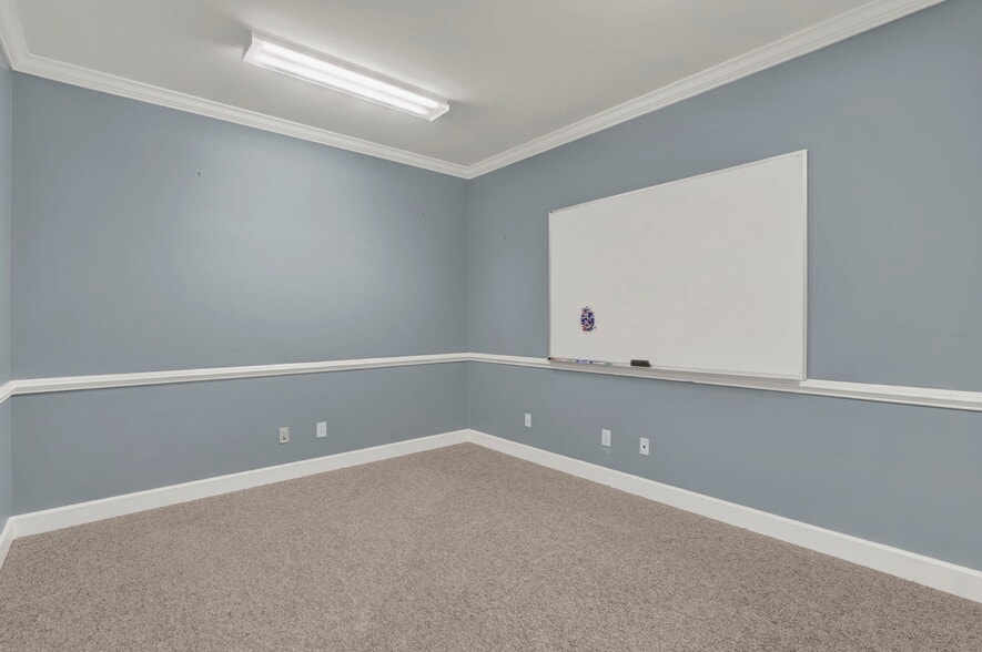 More Photos Of 9100 White Bluff Rd, Savannah Office For Sale