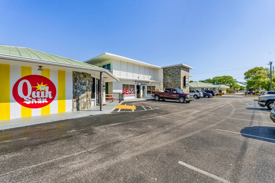 More Photos Of 1615 14th Ave, Vero Beach Medical For Sale