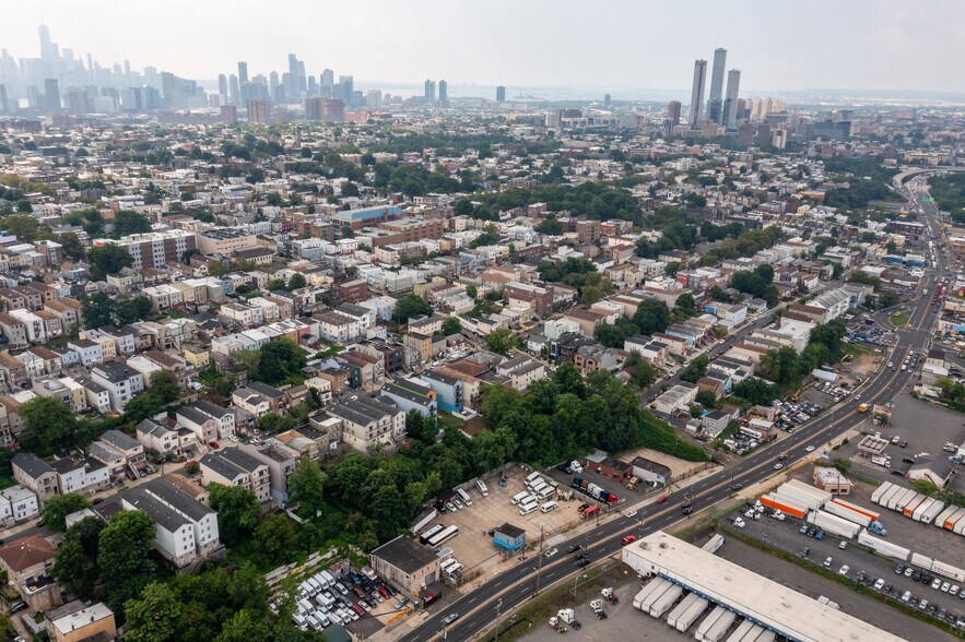 More Photos Of 598-614 Tonnelle Ave, Jersey City Land For Lease