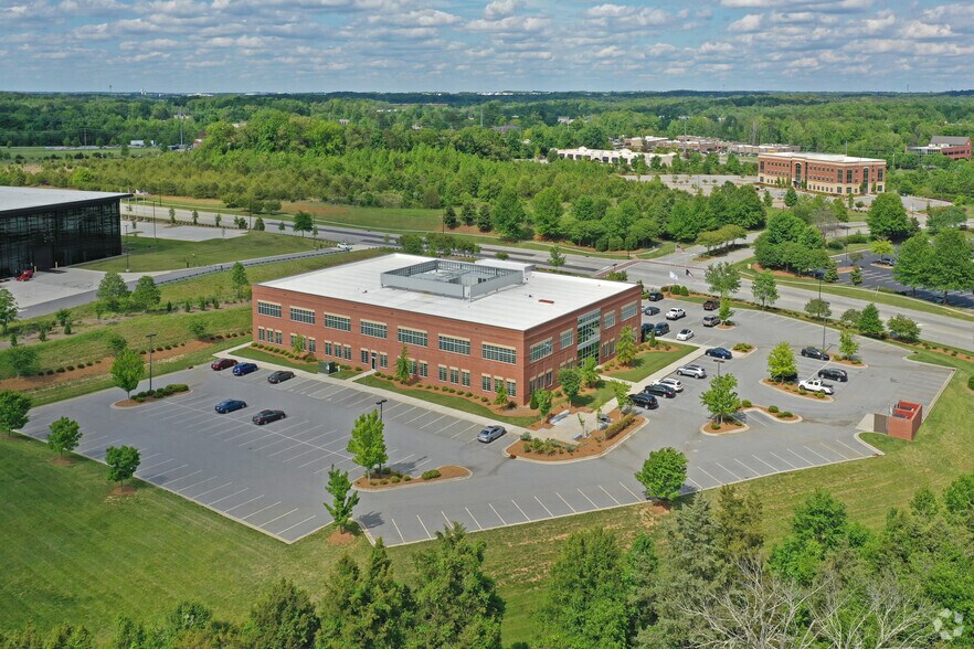 More Photos Of 2485 Penny Rd, High Point Office For Lease