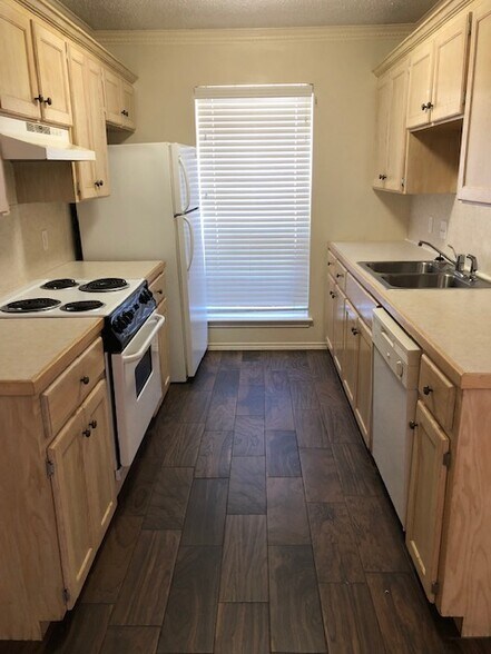 More Photos Of 701 Champion Pl, Texarkana Multifamily For Sale