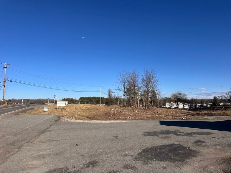 More Photos Of 346 Rural Acres Dr, Beckley Showroom For Sale