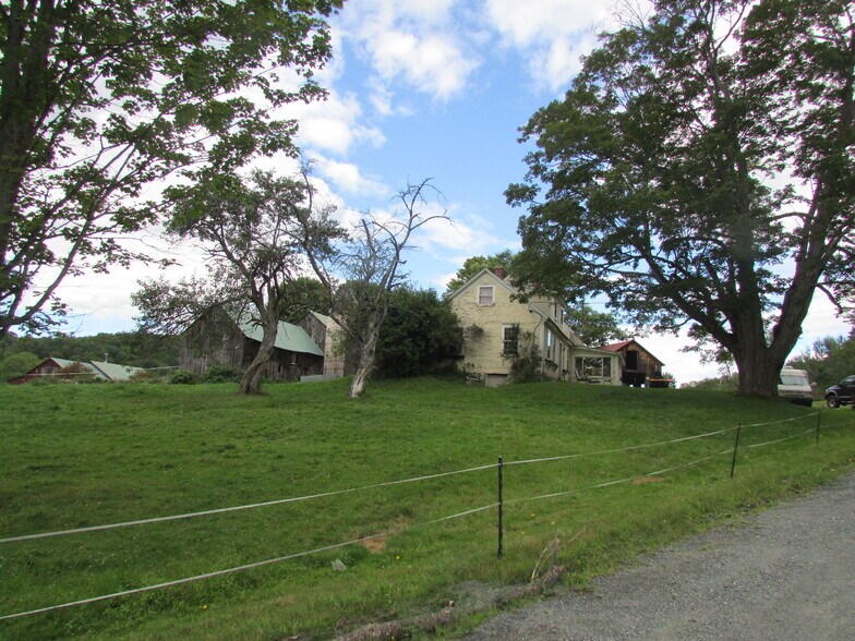 More Photos Of 72 Wood Rd, Quechee Industrial For Sale