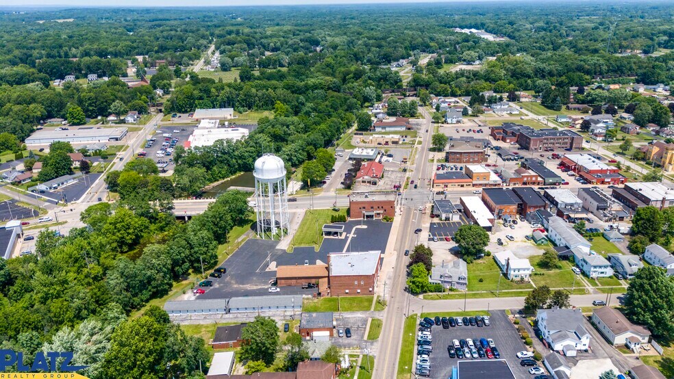 More Photos Of 20 S Canal St, Newton Falls Bank For Lease