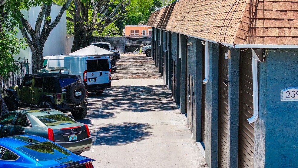 More Photos Of 259 SE 1st Ter, Deerfield Beach Warehouse For Lease