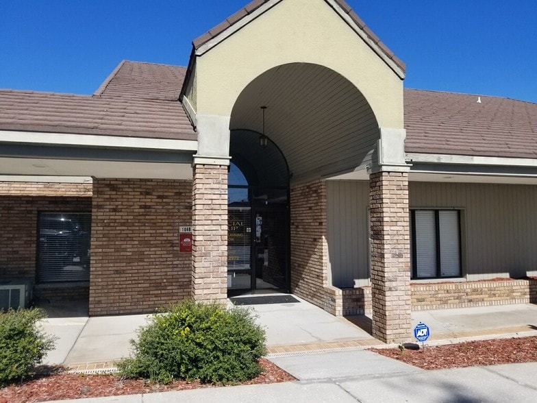 More Photos Of 5327 Commercial Way, Spring Hill Office For Lease