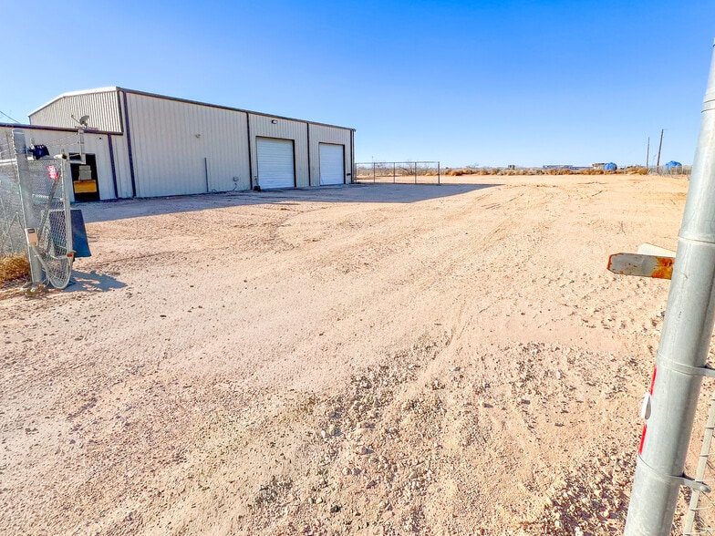 More Photos Of 12618 W County Road 133, Odessa Industrial For Lease