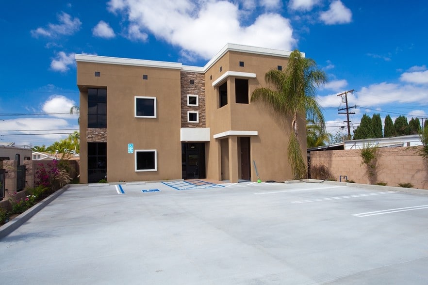 Primary Photo Of 10421 Magnolia Ave, Anaheim Office For Sale