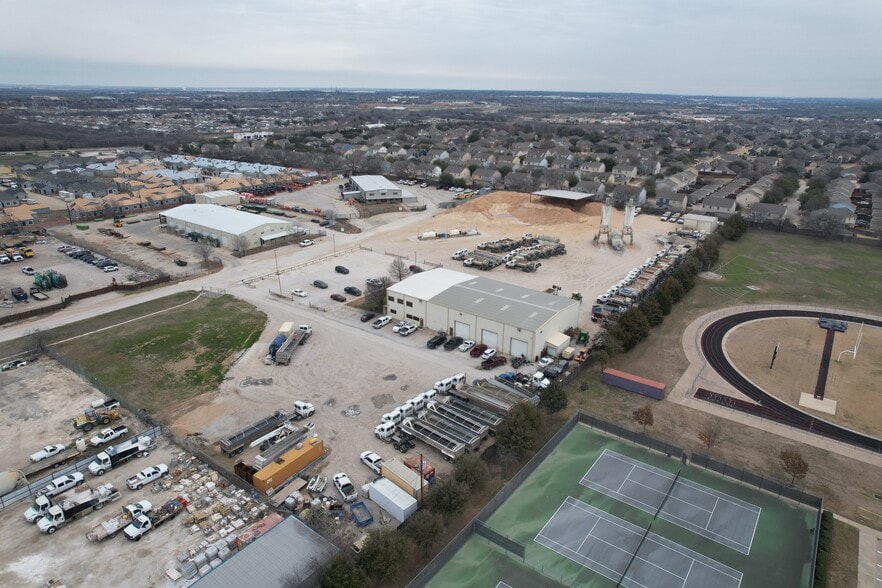 More Photos Of 2828 Prestige Rd, Keller Warehouse For Sale