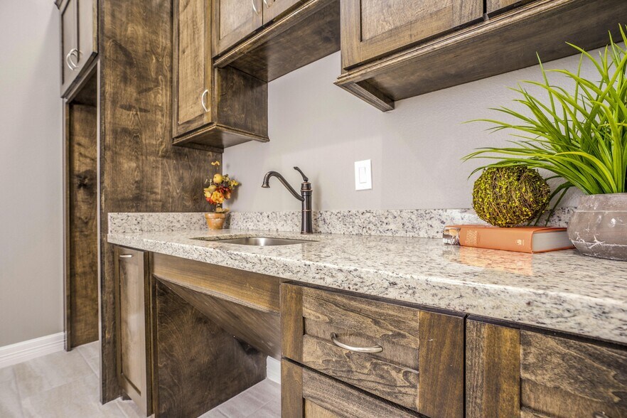 More Photos Of 10401 S Mason Road Building F, Richmond Medical For Sale