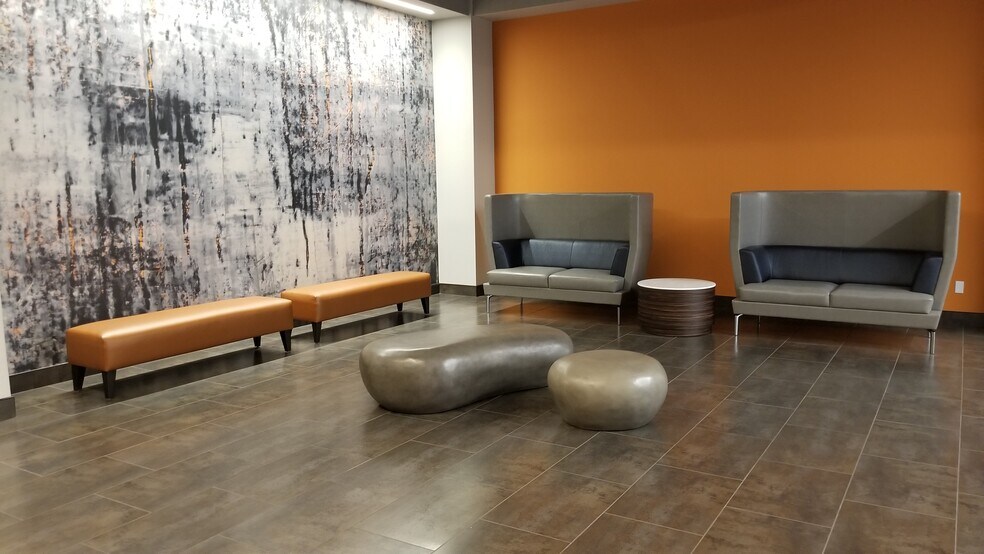 More Photos Of 222 3rd Ave SE, Cedar Rapids Office For Lease