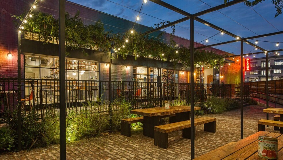 More Photos Of 308-312 S Alameda St, Los Angeles Office For Lease