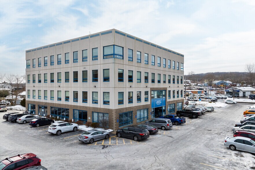 More Photos Of 340 Maple St, Marlborough Medical For Lease