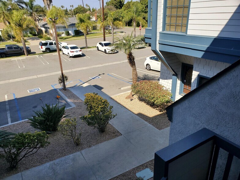 More Photos Of 12777 Valley View St, Garden Grove Medical For Lease