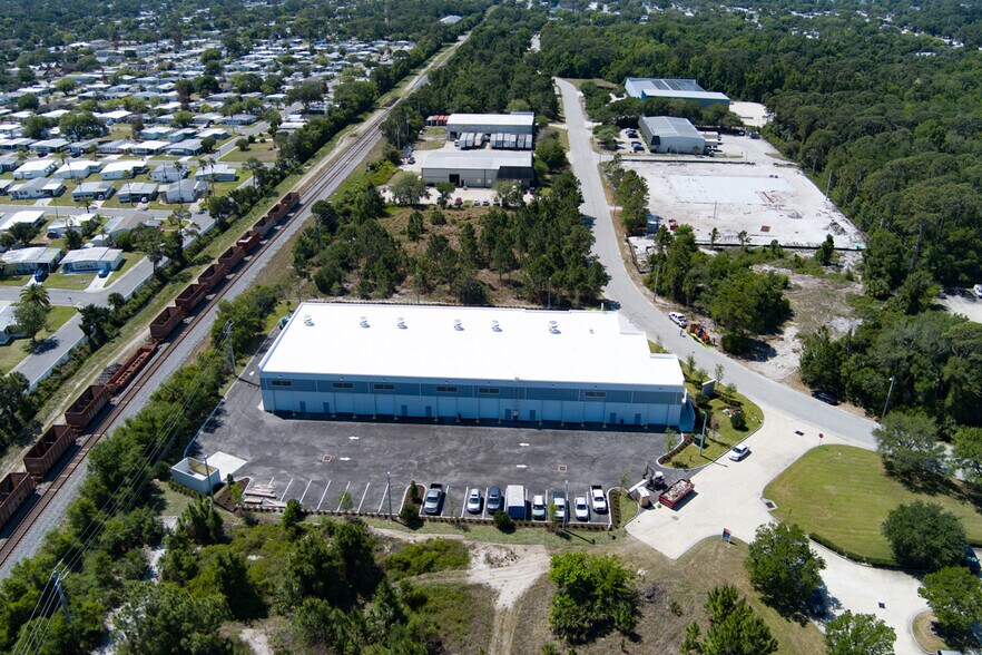More Photos Of 4451 Eastport Park Way, Port Orange Industrial For Lease