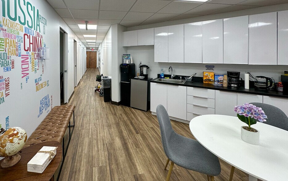 More Photos Of 18999 Biscayne Blvd, Aventura Medical For Lease