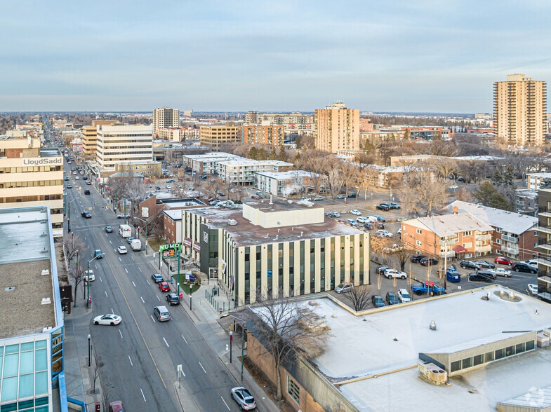 More Photos Of 10235 124th St, Edmonton Medical For Lease