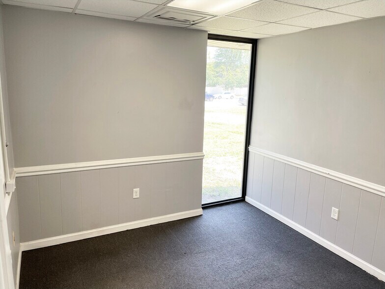 More Photos Of 2765 Magnolia St, Orangeburg Flex For Sale