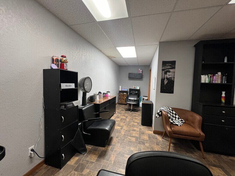 More Photos Of 402 E Main St, Riverton Storefront Retail Office For Sale