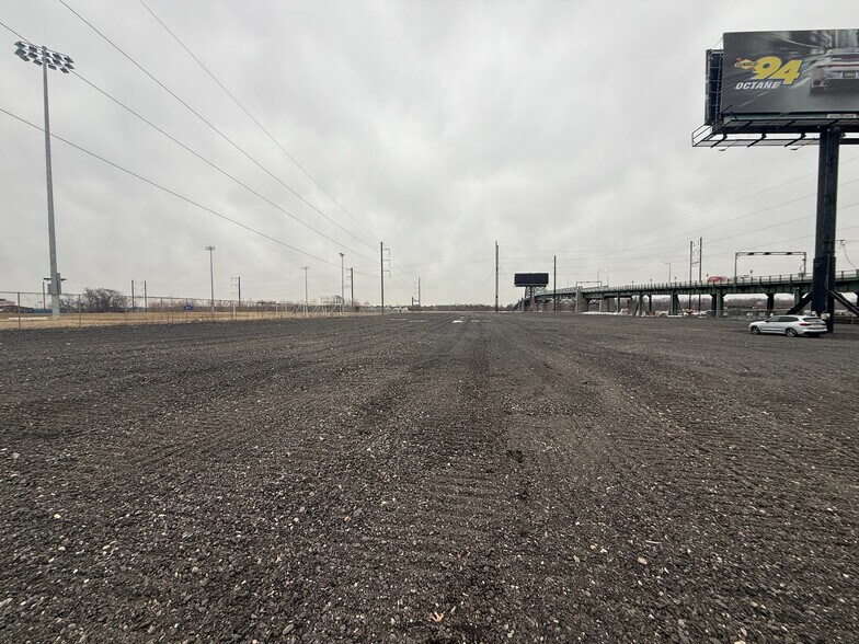 More Photos Of 6425 New State Rd, Philadelphia Land For Lease