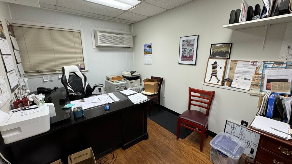 More Photos Of 2100 W Union Blvd, Bethlehem Restaurant For Lease
