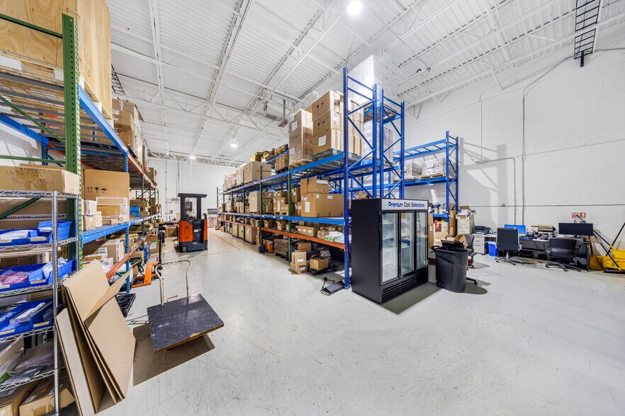 More Photos Of 12601 NW 115th Ave, Medley Warehouse For Lease