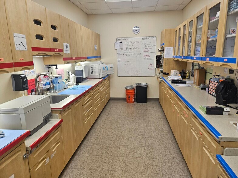 More Photos Of 10690 Del Mar Pky, Aurora Unknown For Lease