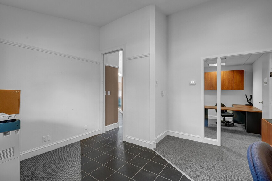 More Photos Of 1142-1148 Walker Rd, Great Falls Medical For Sale