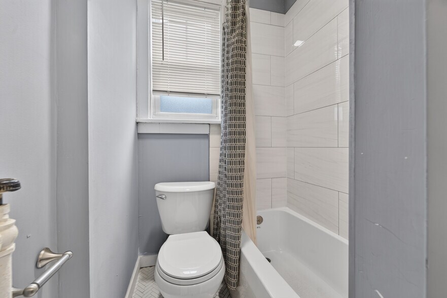 More Photos Of 328 Western ave, Albany Apartments For Sale