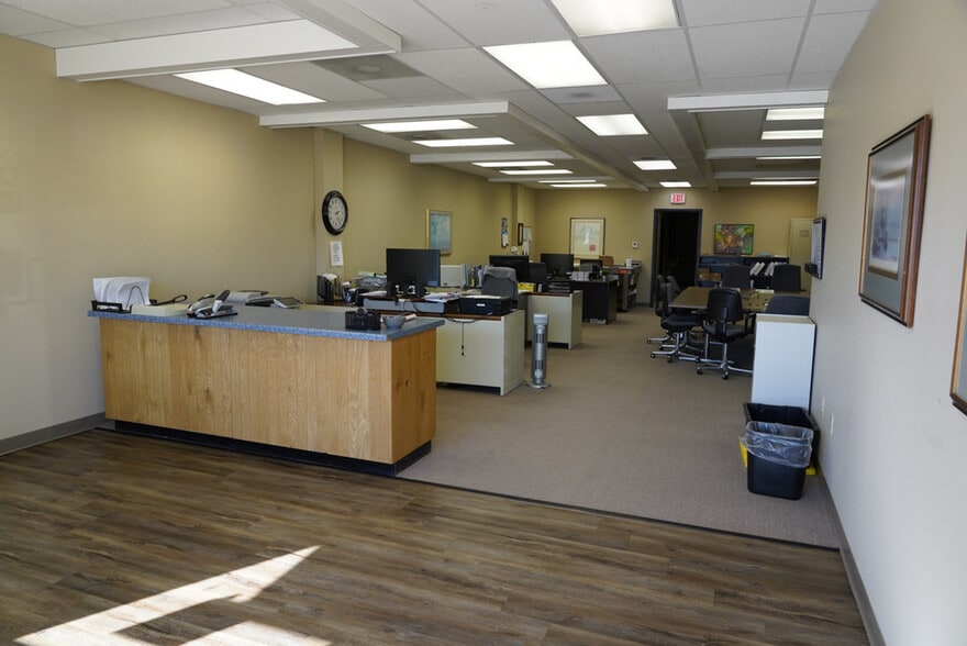 More Photos Of 1717 R.T. Dunn Dr, Bloomington Storefront Retail Office For Sale