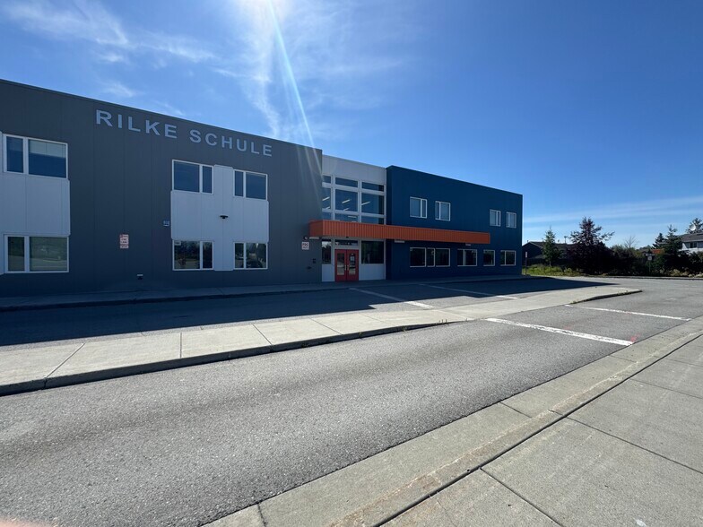 More Photos Of 1846 E 64th Ave, Anchorage Specialty For Sale