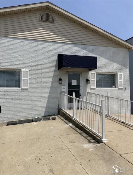 More Photos Of 8736 Swan Creek Rd, Newport Freestanding For Lease