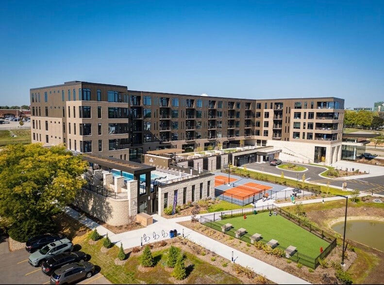 Primary Photo Of 2305 San Luis Pl, Green Bay Apartments For Lease