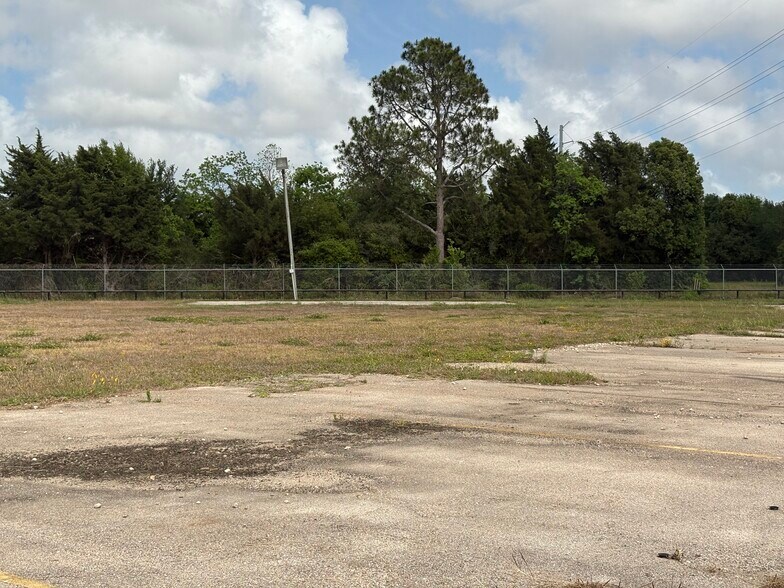 More Photos Of 3600 Gulf Fwy, La Marque Land For Lease