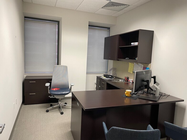 More Photos Of 130 S Main St, South Bend Office For Lease