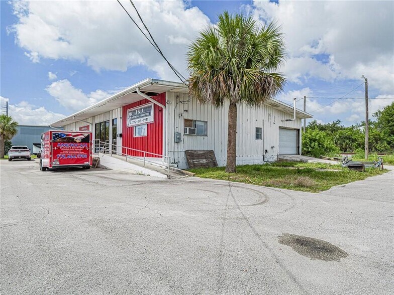 More Photos Of 415 US Highway 1, Vero Beach Freestanding For Sale