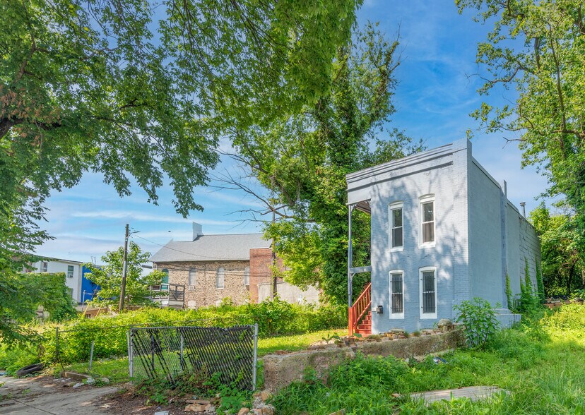 More Photos Of 332 S Franklintown Rd, Baltimore Apartments For Sale