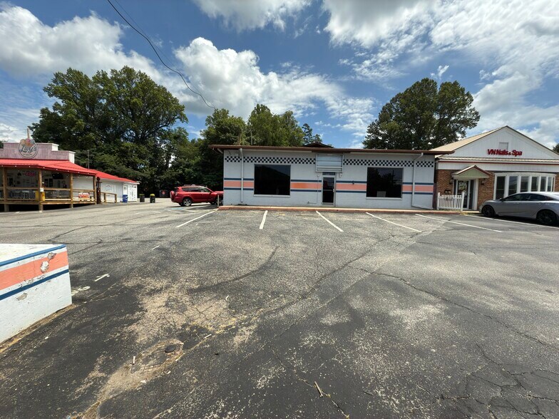 More Photos Of 2808 Virginia Ave, Collinsville Auto Repair For Sale