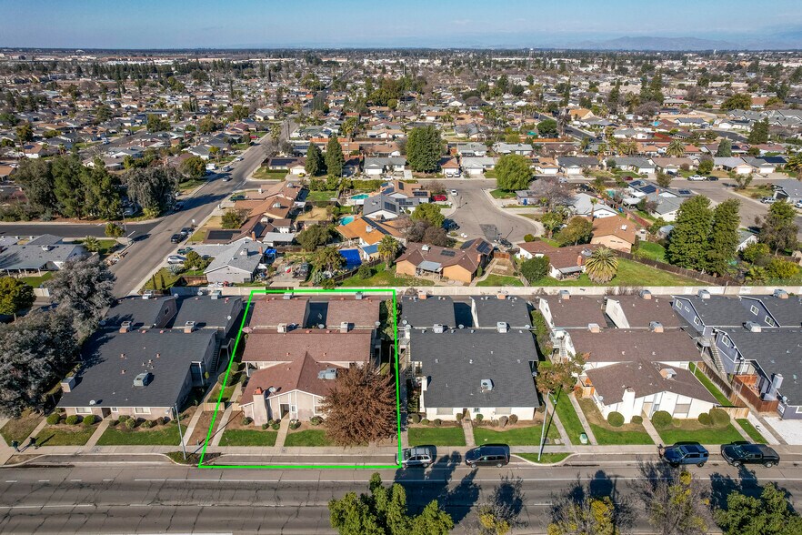 More Photos Of 581 W Ashlan Ave, Clovis Apartments For Sale