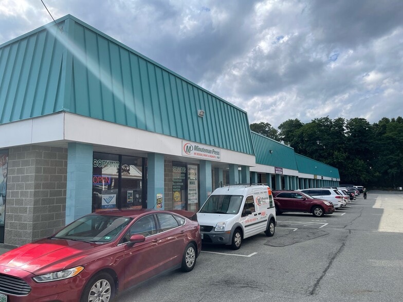 More Photos Of 1519-1527 Middlesex St, Lowell Storefront For Lease