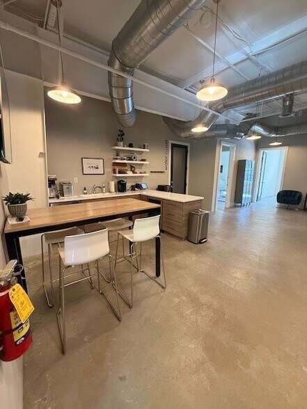 More Photos Of 53 S Main St, Alpharetta Coworking Space